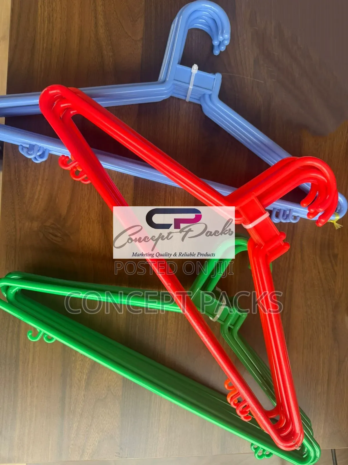 120pcs Bright Coloured Strong Palstic Hangers