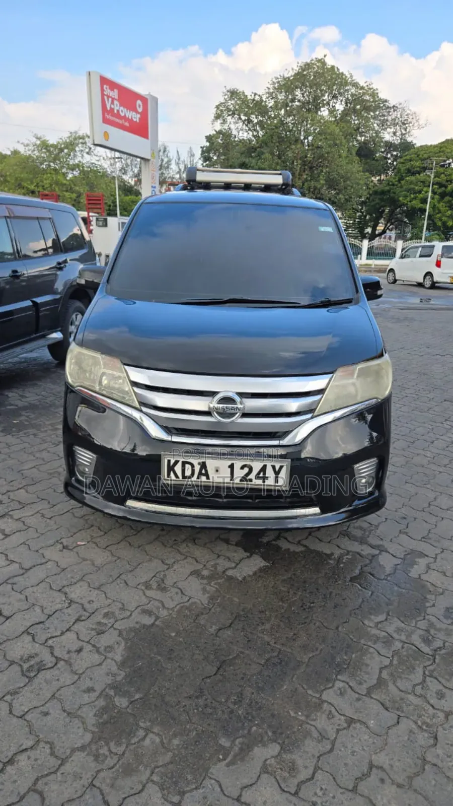 Nissan Serena 2015 Black
