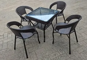 Stylish Outdoor Set 4-Seater