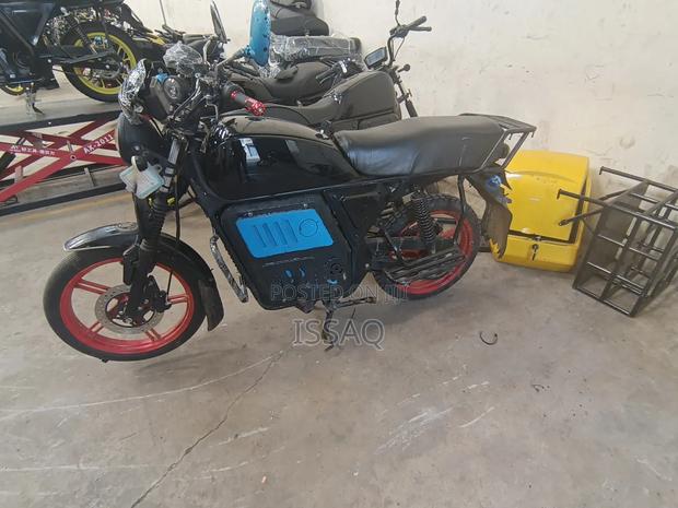 Motorcycle 2024 Black - thumbnail 2