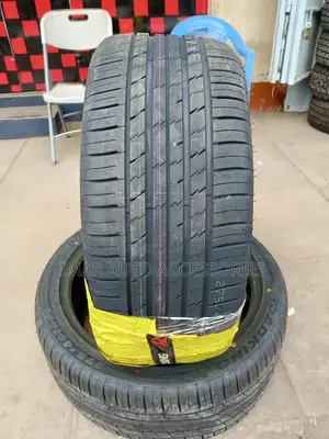 245/30r22 Road King Tyres – Low Profile Performance