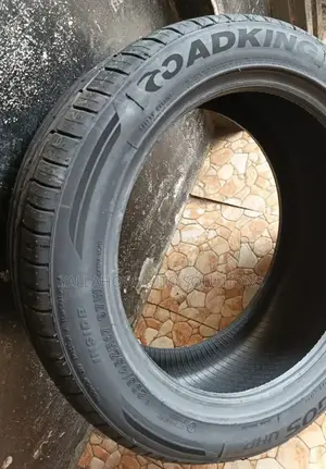 235/45r19 97w Xl Road King Argos Uhp Tyre – High Performance Grip