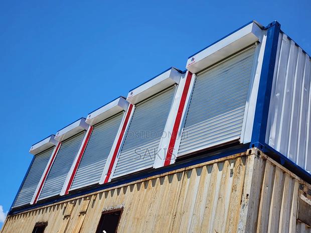 Bei Nafuu! 40ft High Cube Container With 5 Shops - main view