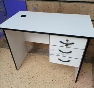 0.9m Office Desk