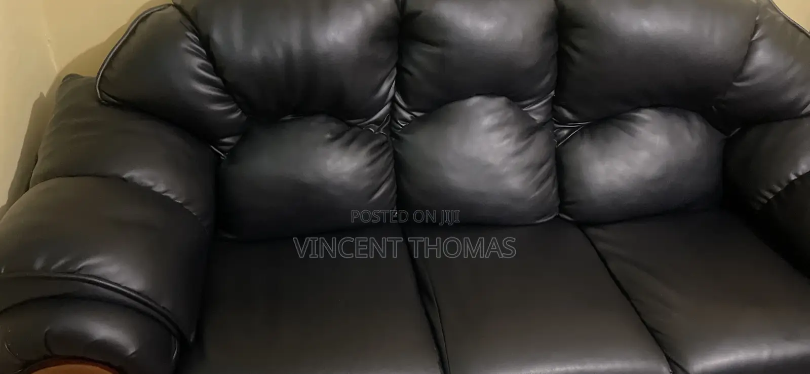 3 Seater Black Leather Seat