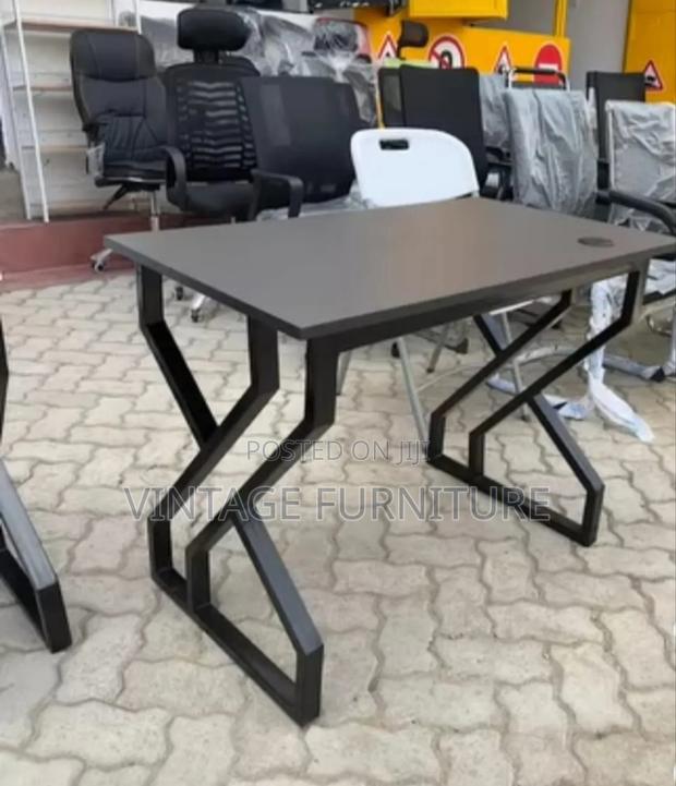 Double Frame Office Desk Zephyr - main view