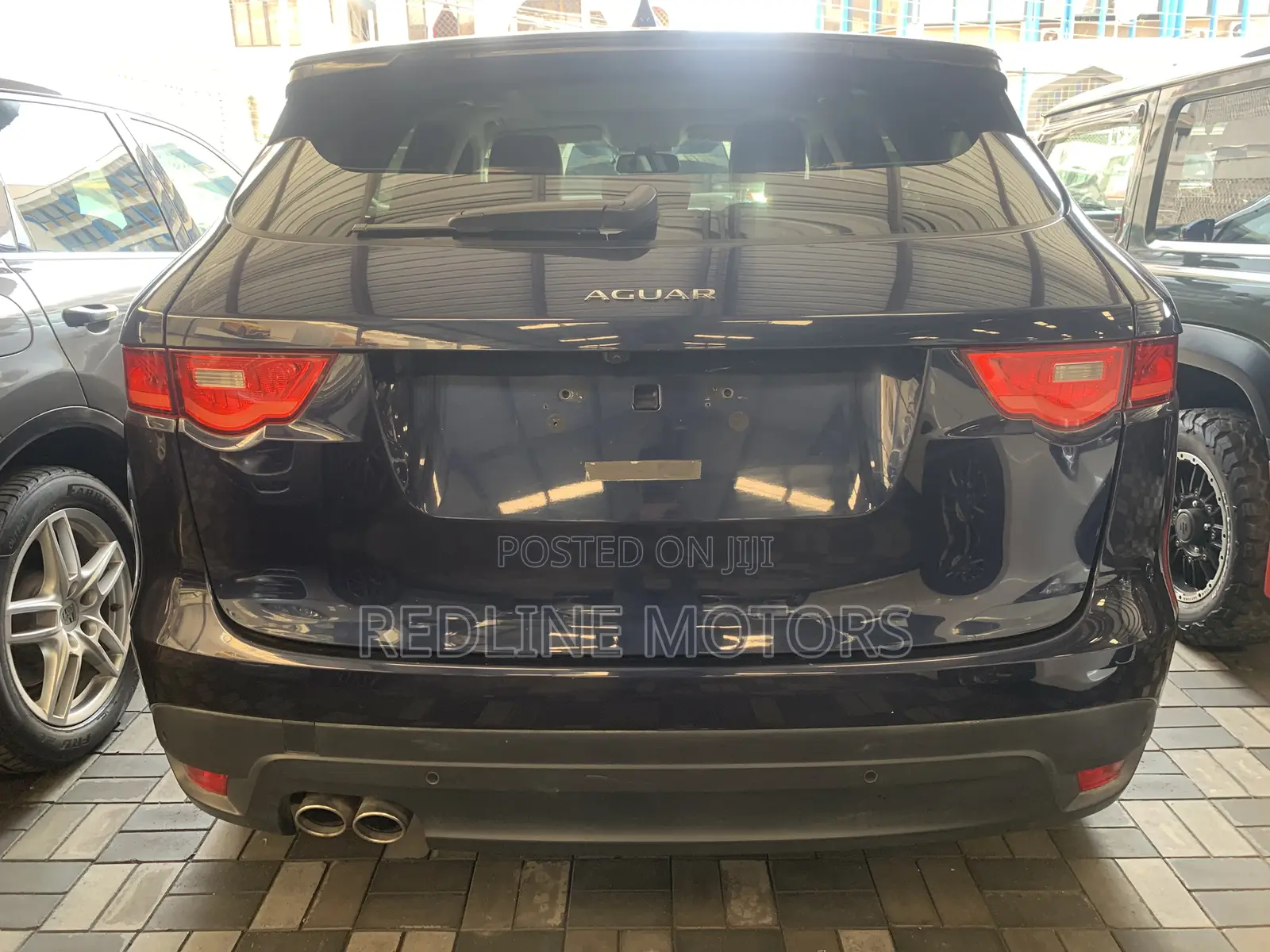 Jaguar F-Pace 2017 Blue