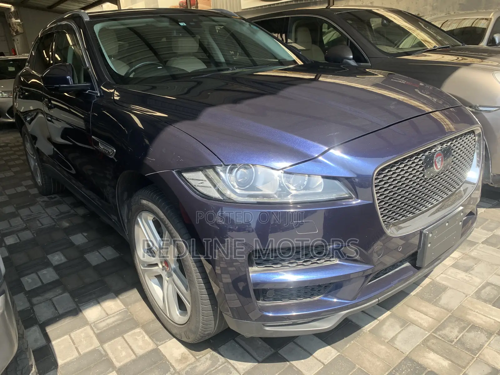 Jaguar F-Pace 2017 Blue