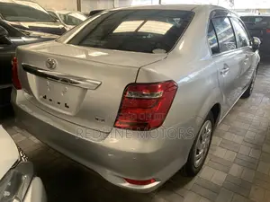 Toyota Axio 1.5 G 4WD 2017 Silver