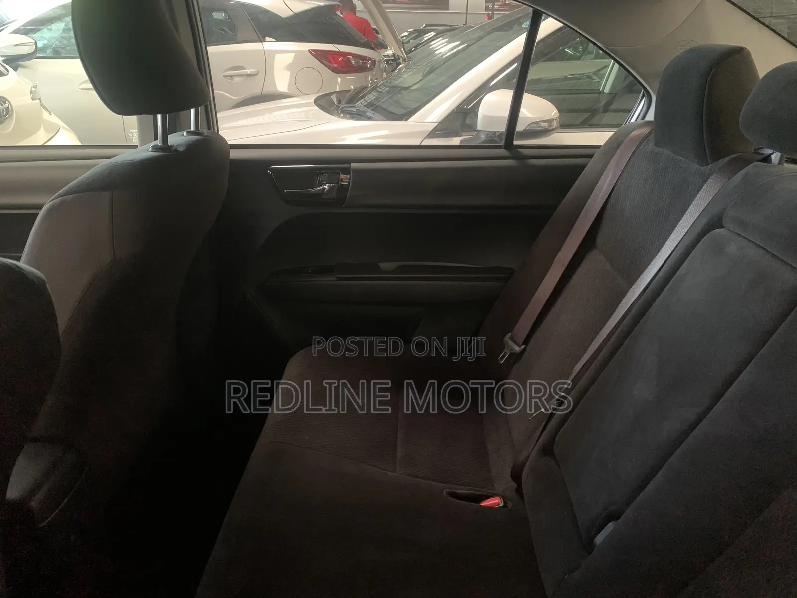 Toyota Axio 1.5 G 4WD 2017 Silver