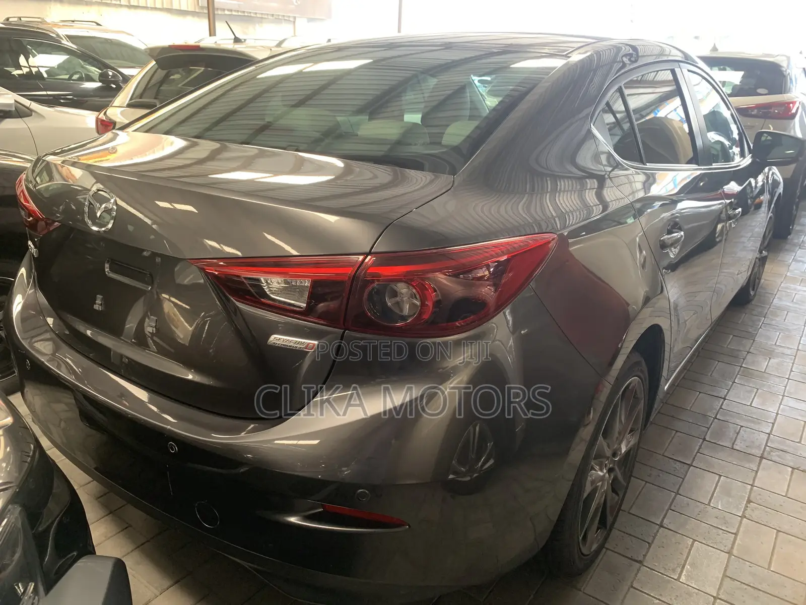 Mazda Axela 2018 Silver