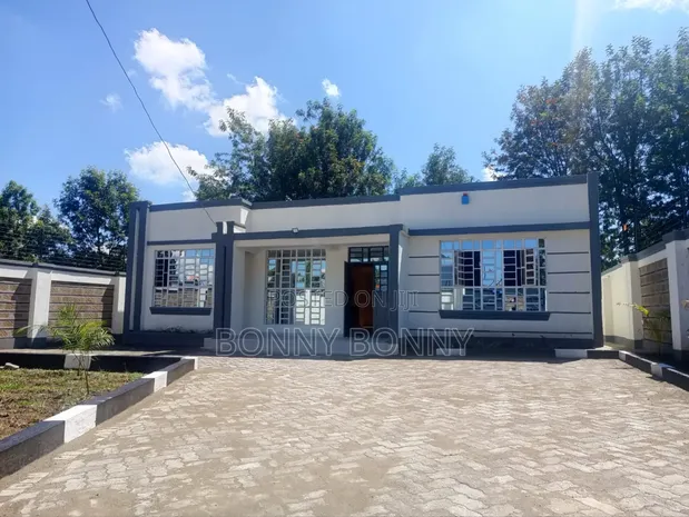 3bdrm Bungalow in Ngata Gate, Nakuru Town West for sale