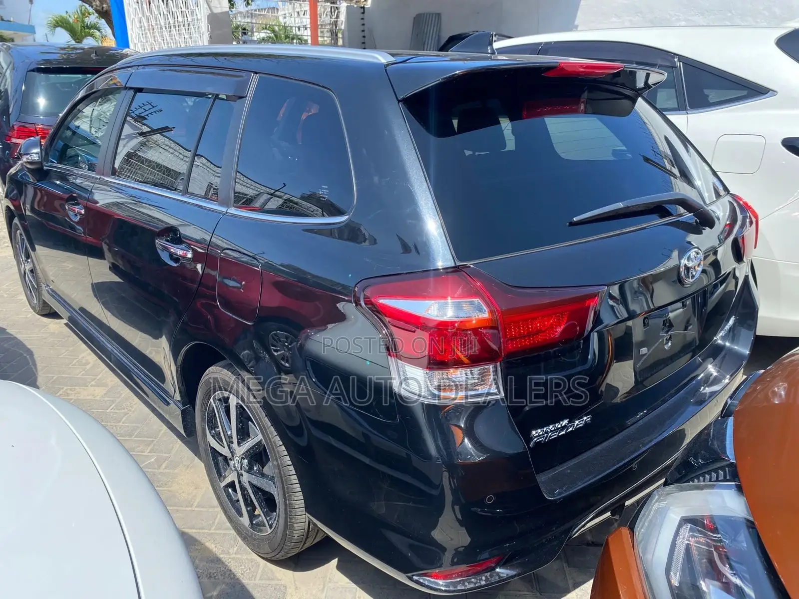 Toyota Corolla Fielder 2018 Black