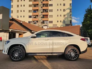 Mercedes-Benz GLE-Class GLE 400d 4MATIC 2020 White