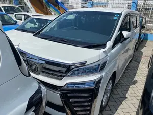 Toyota Vellfire 2018 White