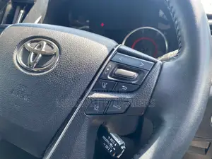 Toyota Vellfire 2018 White