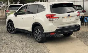 Subaru Forester 2019 White