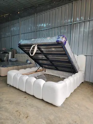 5 By 6 Bed With Storage