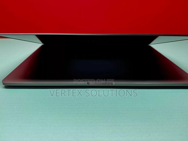 Laptop Apple MacBook Pro 2019 32GB Intel Core i9 SSD 1T - thumbnail 3