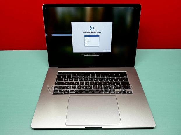 Laptop Apple MacBook Pro 2019 32GB Intel Core i9 SSD 1T - thumbnail 4