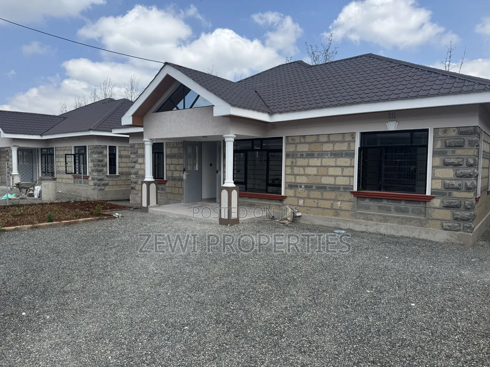 3bdrm Bungalow in Matasia for sale