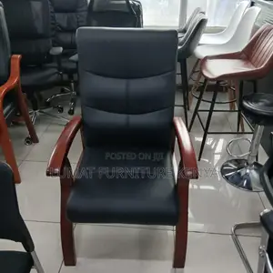 Modern Mahogany Strong Visitors Seat