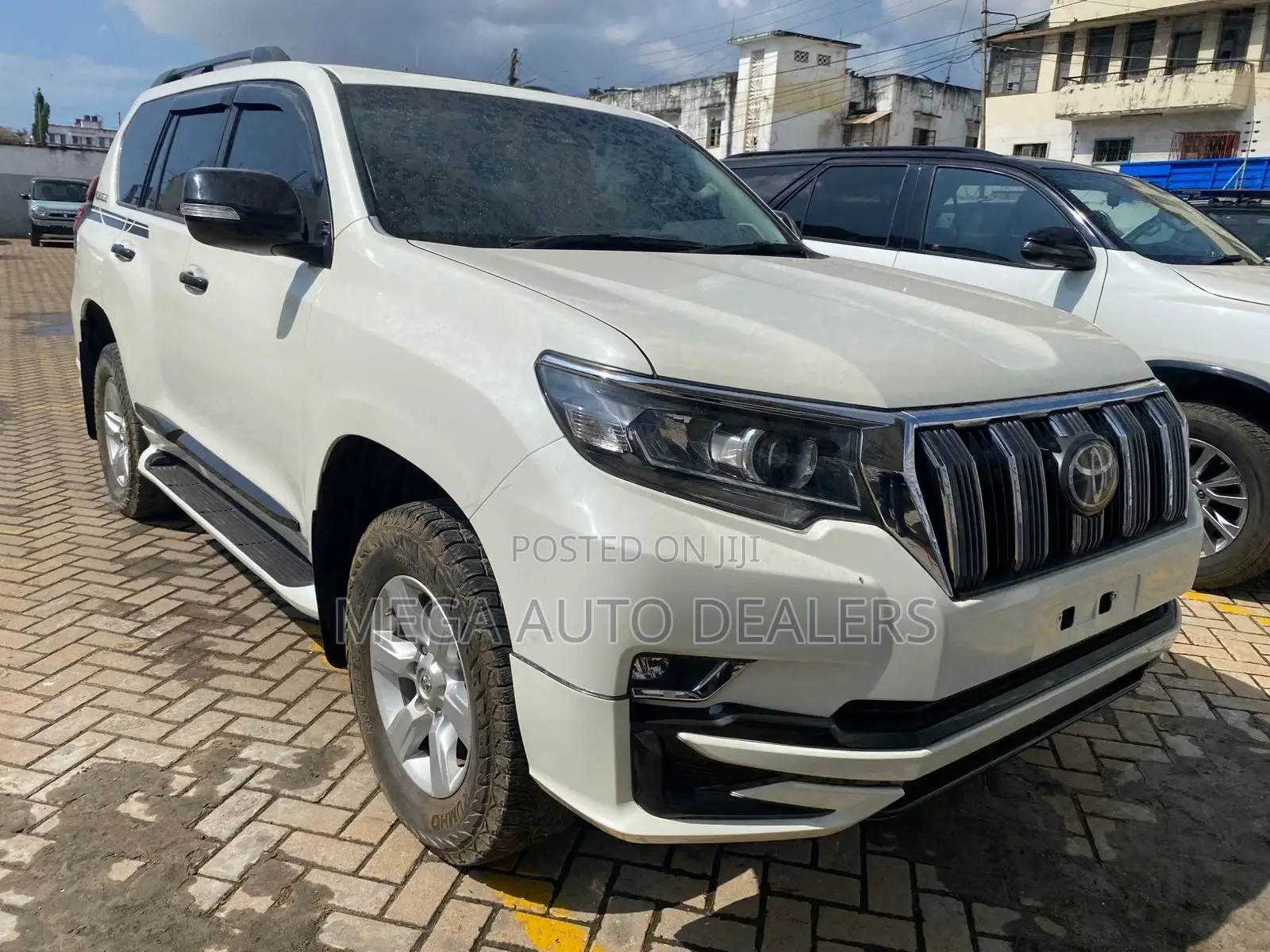 Toyota Land Cruiser Prado 2018 White