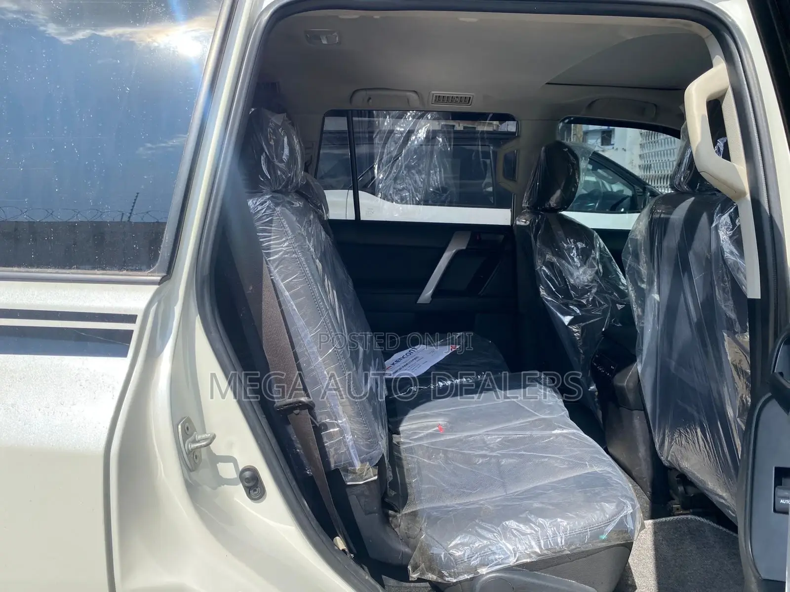 Toyota Land Cruiser Prado 2018 White