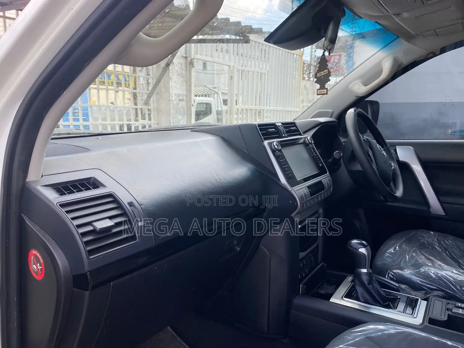 Toyota Land Cruiser Prado 2018 White