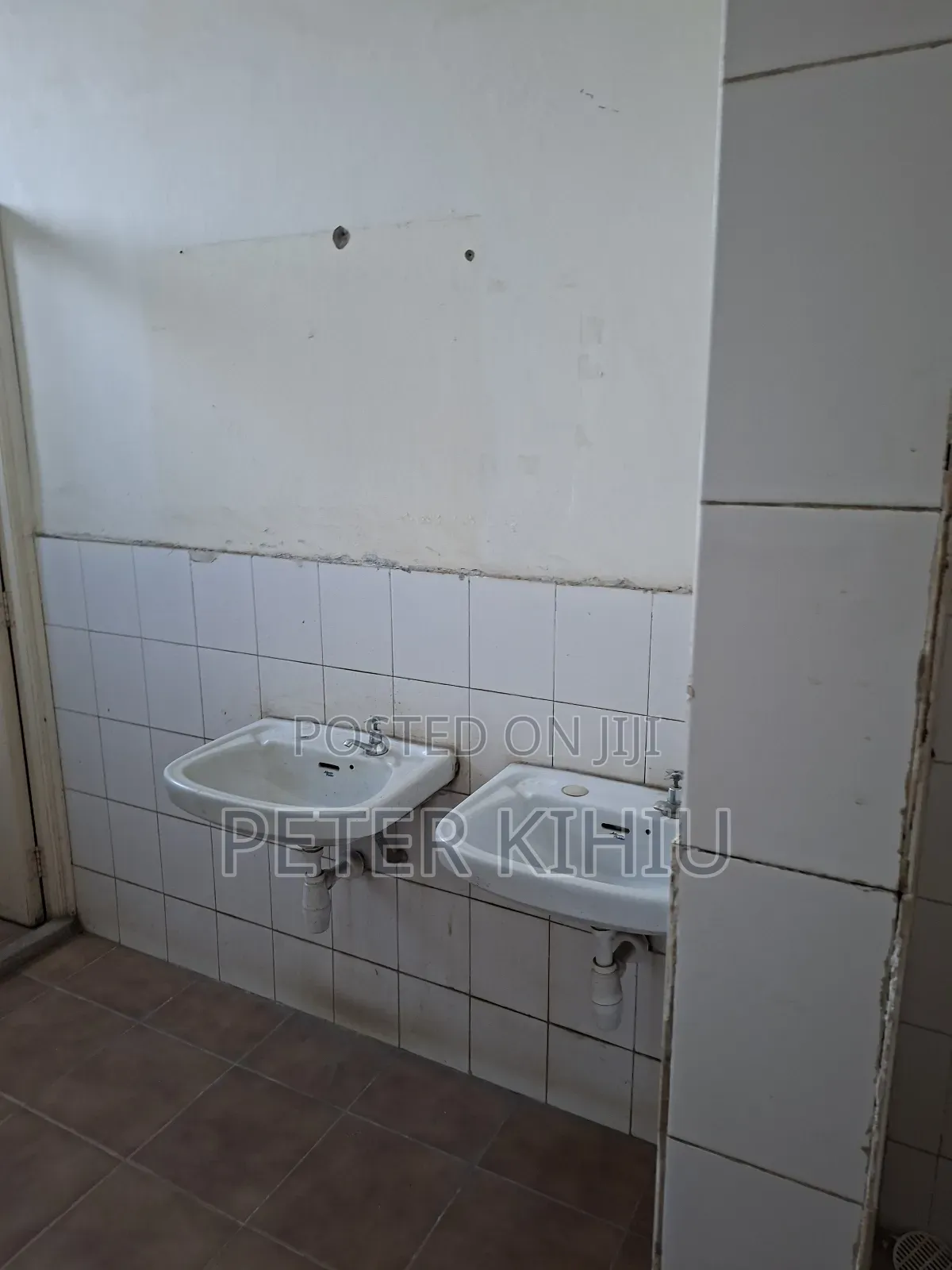 Godown to Let 10000sqft in Embakasi
