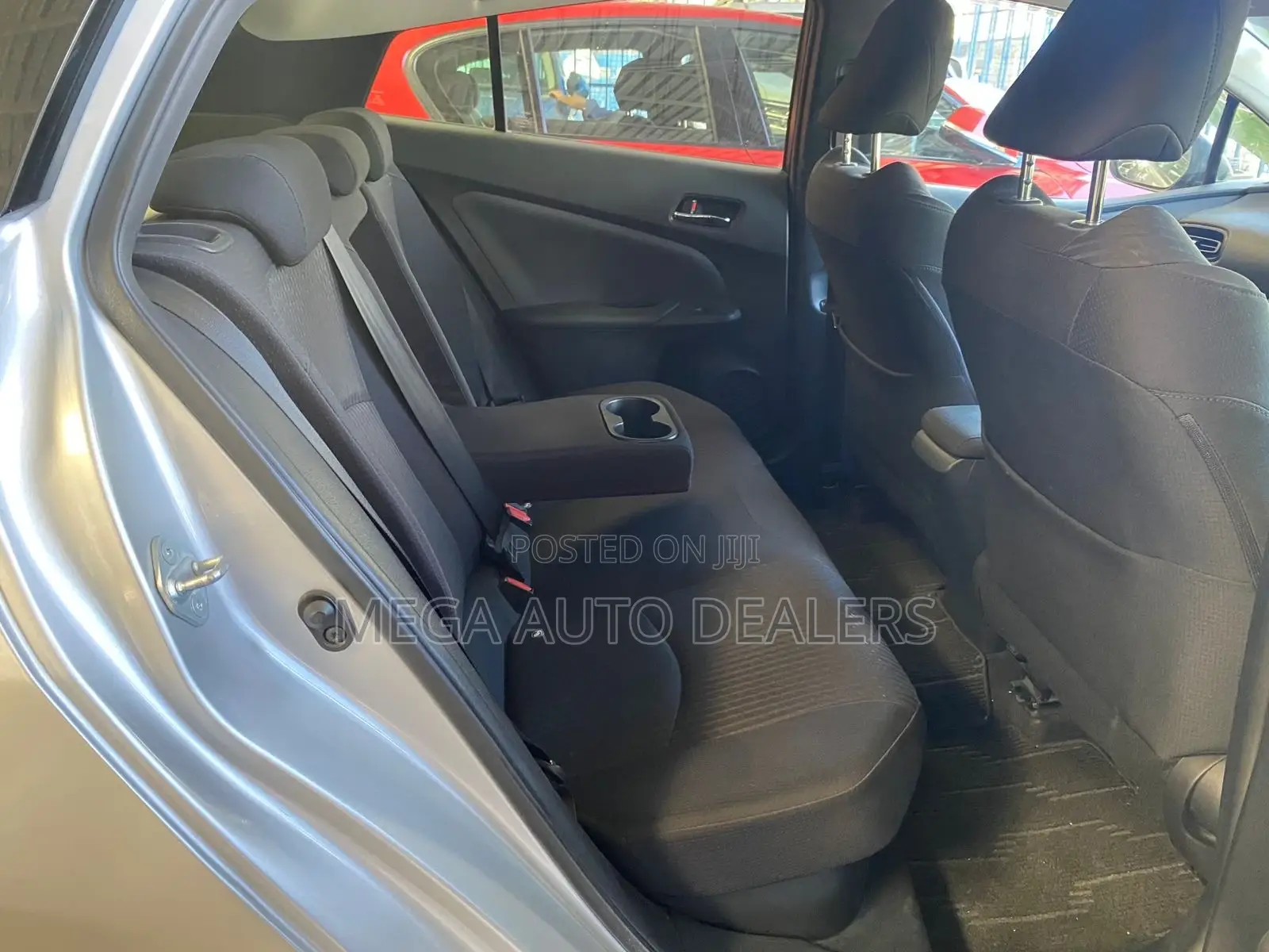 Toyota Prius 2018 Silver
