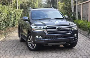 Toyota Land Cruiser 4.6 V8 ZX 2020 Gray