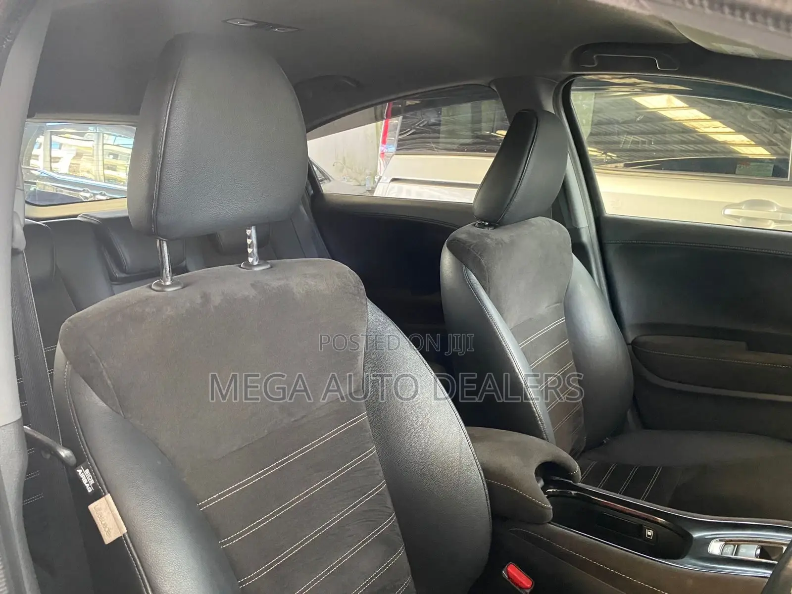 Honda Vezel 2018 Black