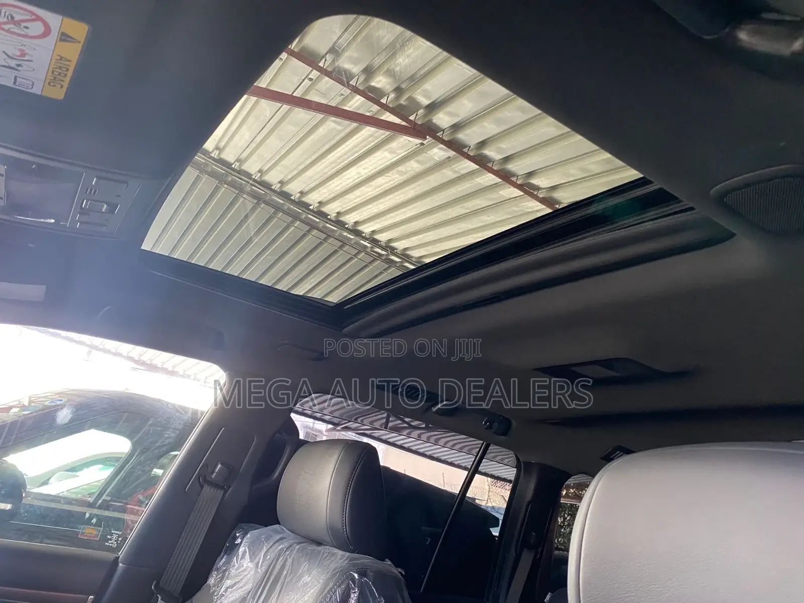 Toyota Land Cruiser 4.6 V8 ZX 2018 White