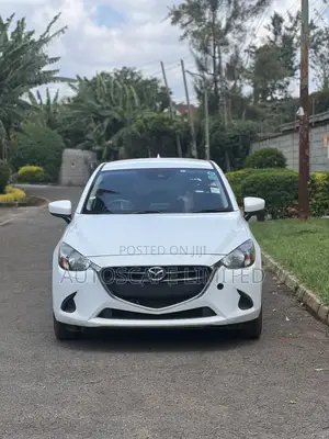 Mazda Demio 2018 White