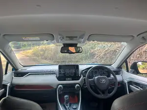 Toyota RAV4 Adventure 2019 Blue