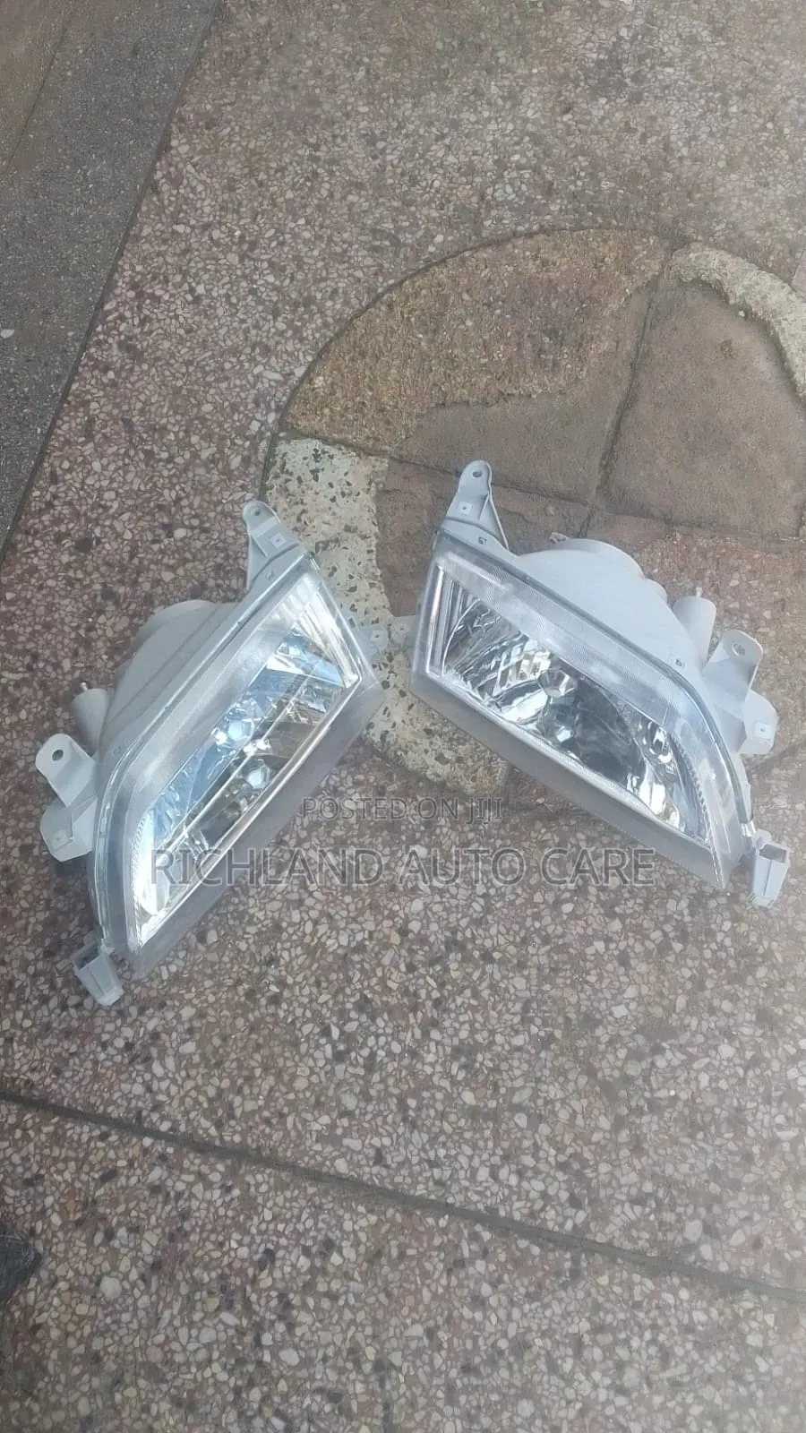 Head Lights Premio 2000