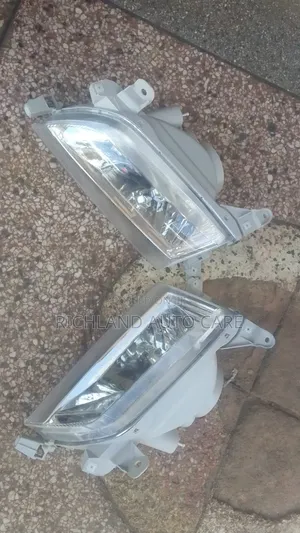 Head Lights Premio 2000