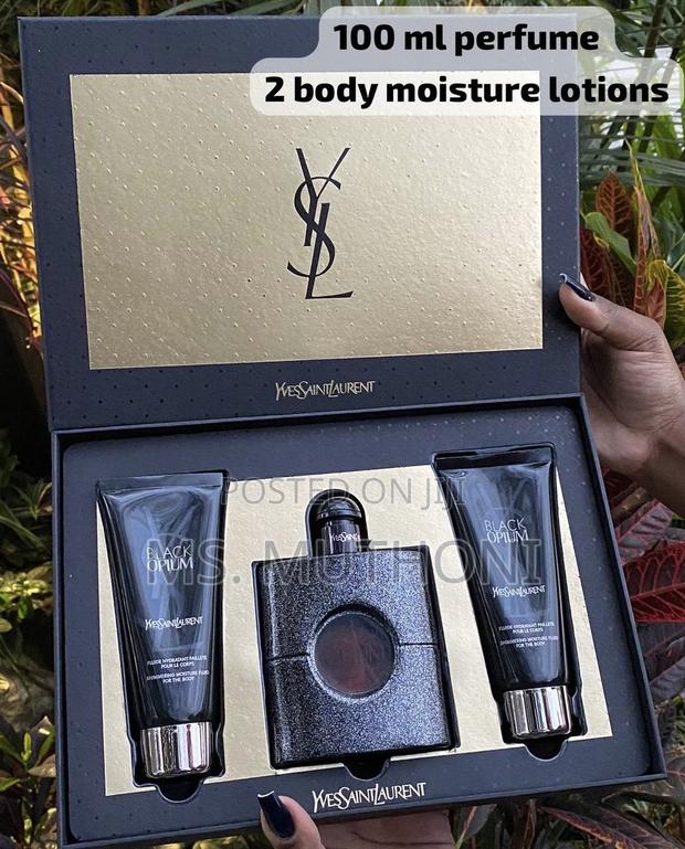 Yves Saint Laurent Black Opium Gift Set. - main view