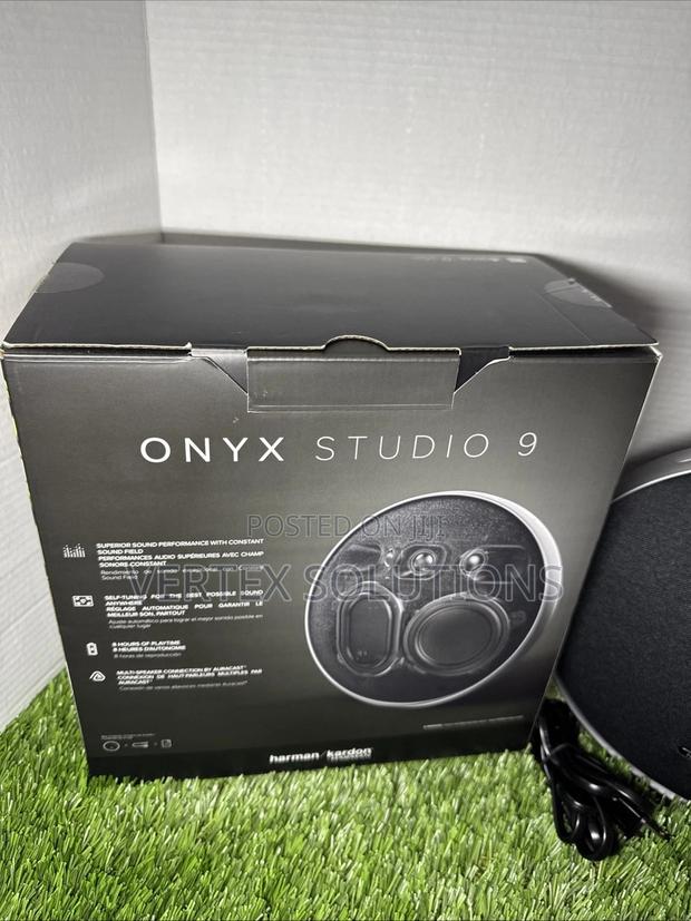 Harman Kardon Onyx Studio 9 Bluetooth Speaker - thumbnail 3