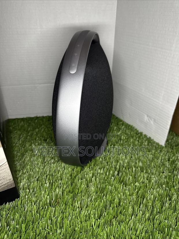 Harman Kardon Onyx Studio 9 Bluetooth Speaker - thumbnail 4