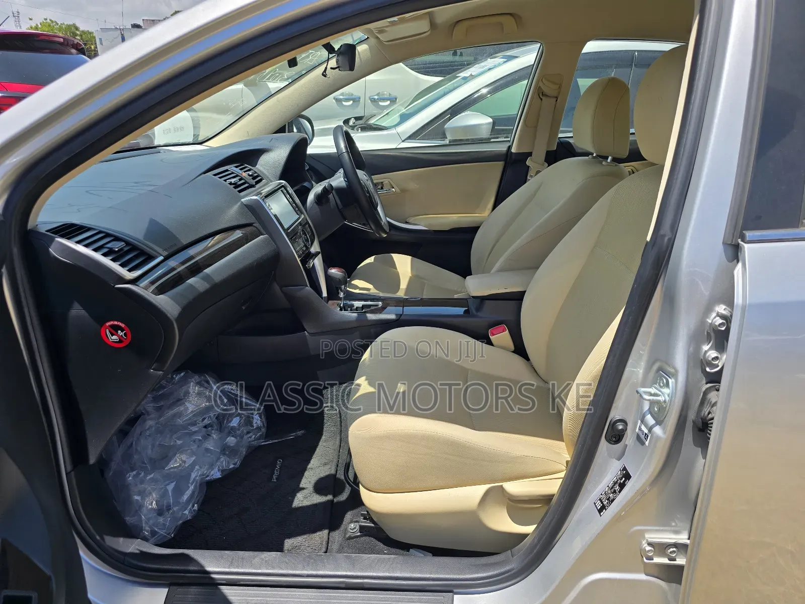Toyota Premio 1.8 FWD 2018 Silver