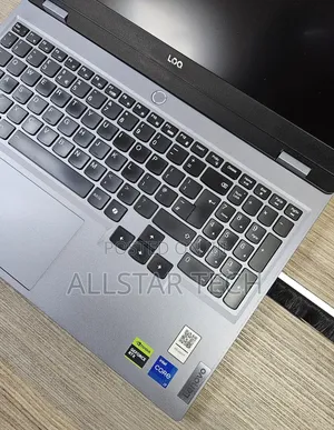 Laptop Lenovo LOQ 15ARP9 16GB Intel Core I7 SSD 512GB