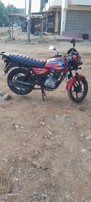 Bajaj Boxer 2024 Red