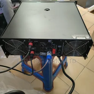Peavey Cs 6000 Proffesional Power Amplifier 2 Channels Output Power