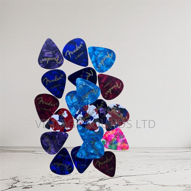 Fender Guitar Picks Thin, Medium Heavy 20pcs