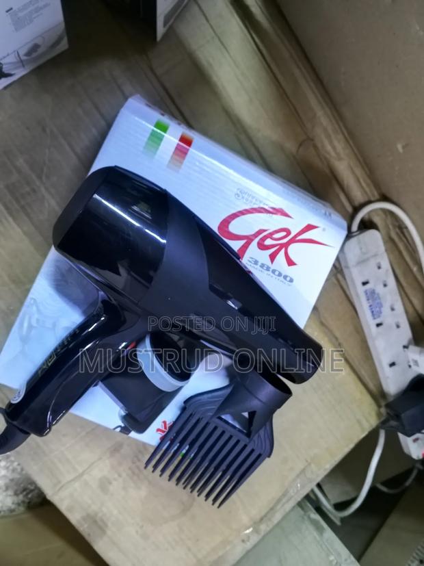 Hair Dryer/ Blowdry
