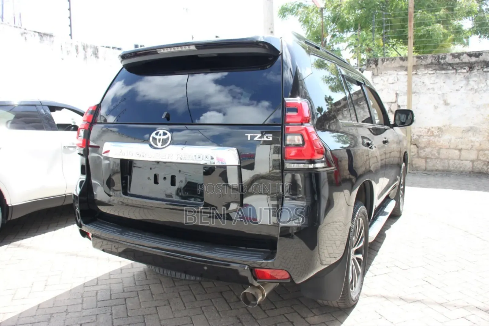 Toyota Land Cruiser Prado 2.8 2019 Black