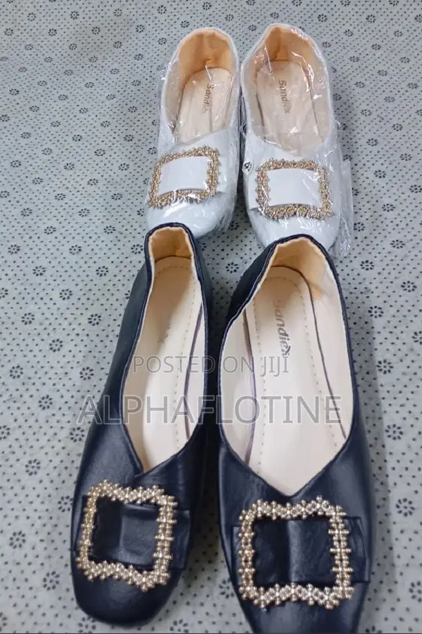 Black/White Synthetic Leather Lightweight Casual Flat Shoes