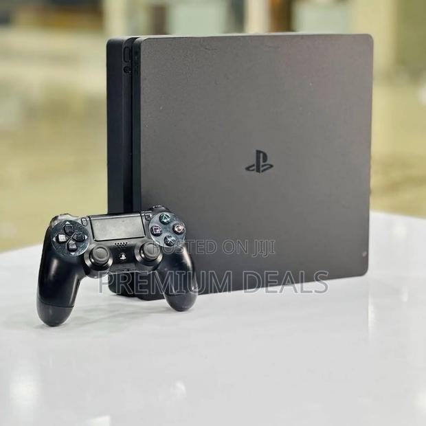 Grade 1a Ps4 Slim With Games.